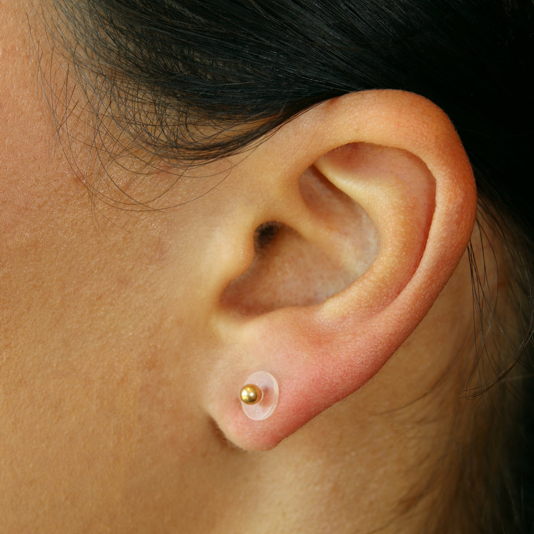 Silicone healing discs for professional use: helps to heal troublesome piercings