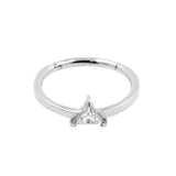 Chirurgischer Stahl Conch Clicker mit dreieckigen Zirkonia-Steinen Silber